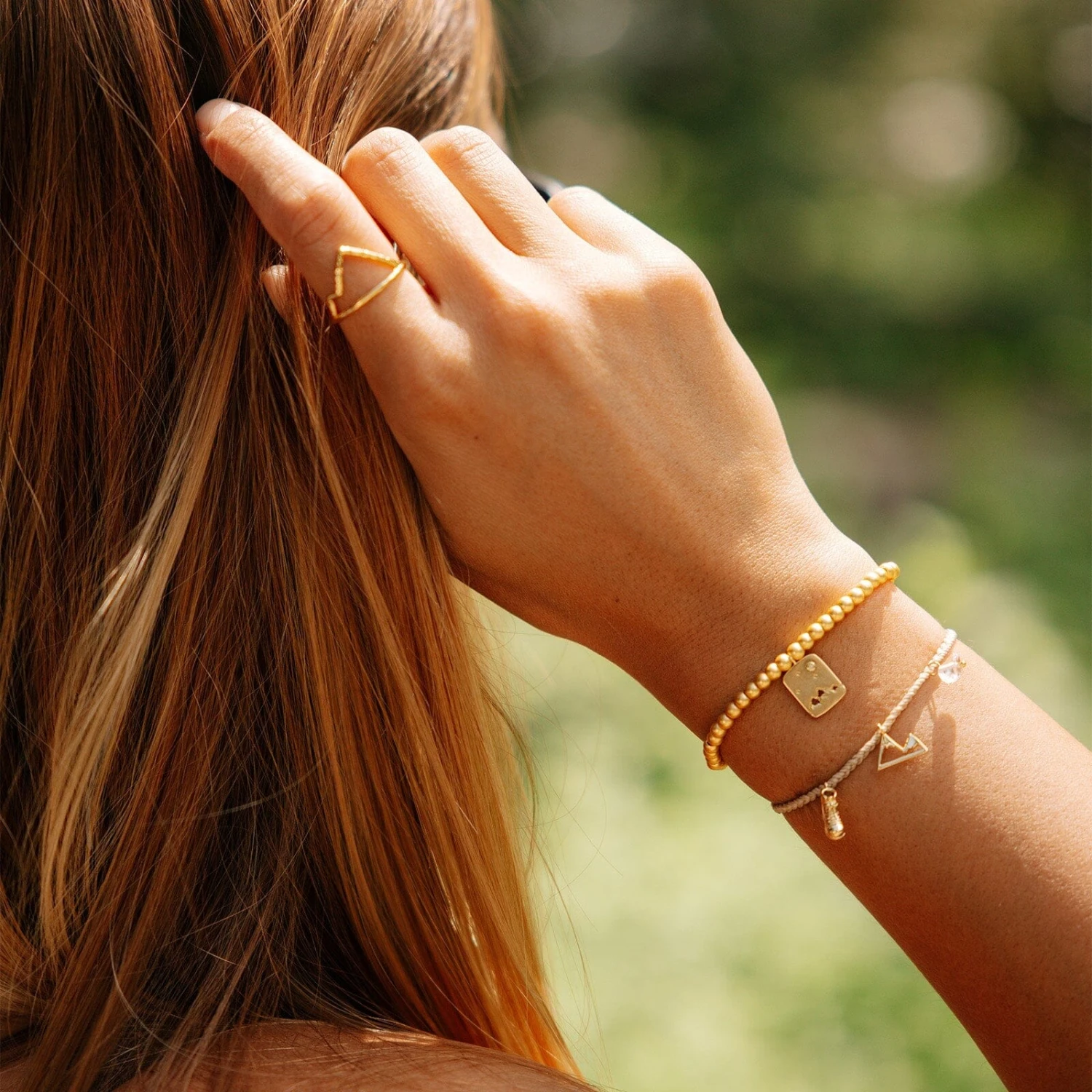 Outdoorsy Gals Metal Bead Stretch Bracelet - Image 7