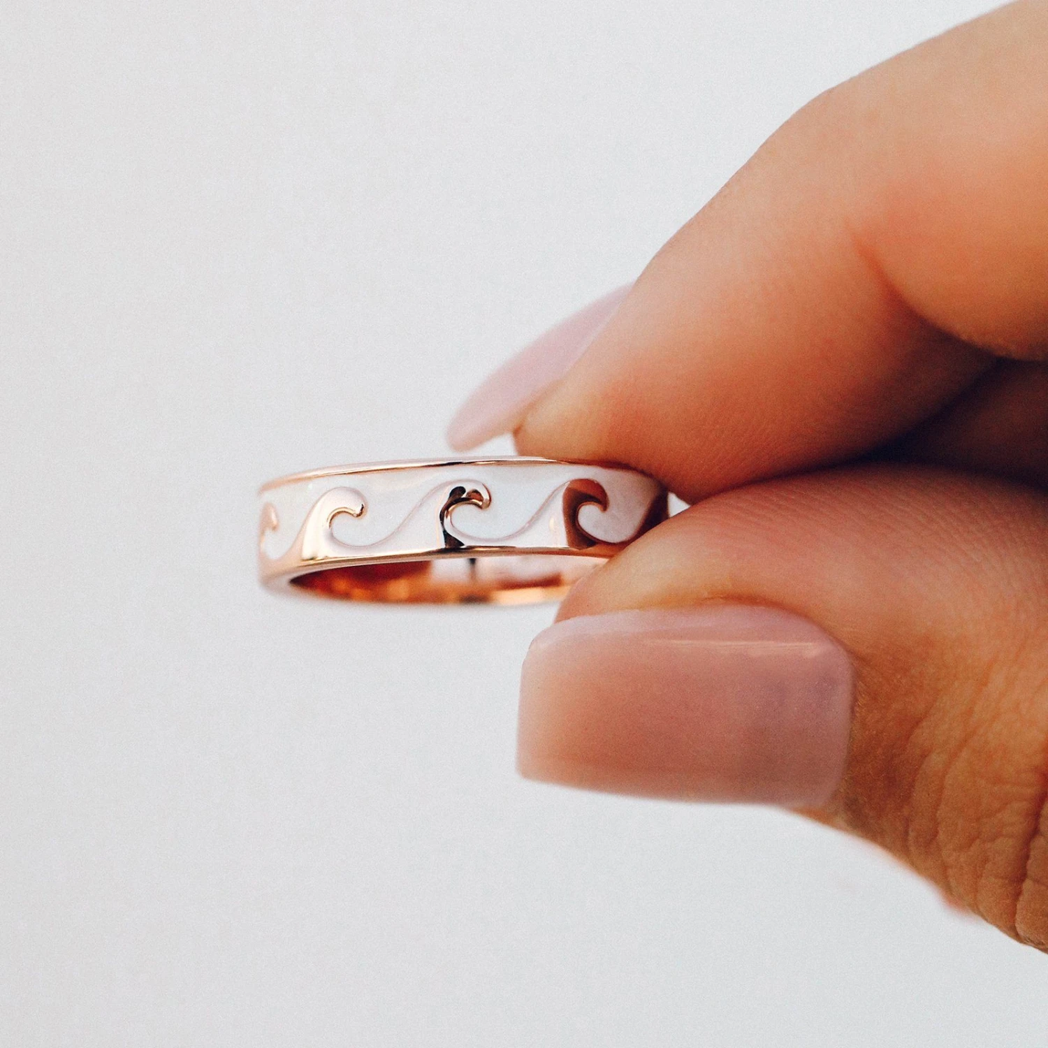 Reversible Enamel Wave Ring - Image 6